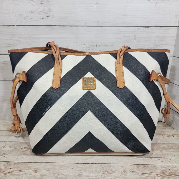 Dooney & Bourke Chevron Bailey Bag